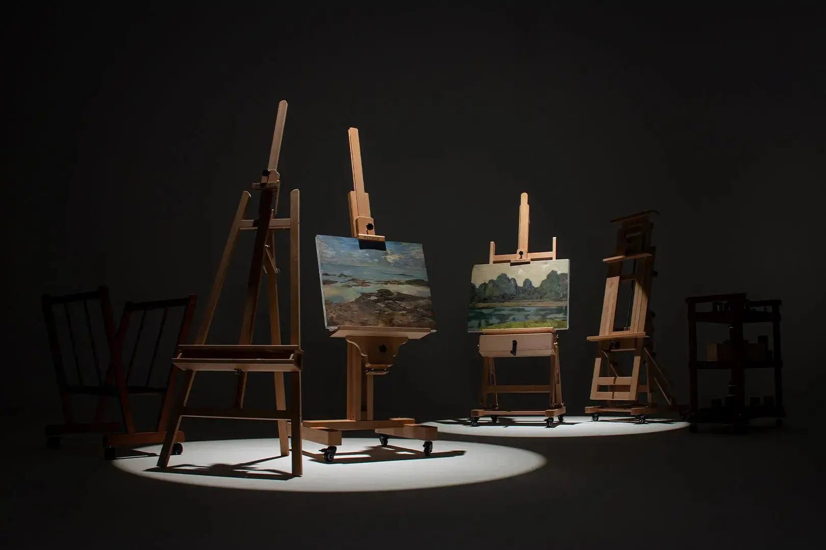 How to Pick the Right Easel-Types, Tips & Pointers - Metrocarts