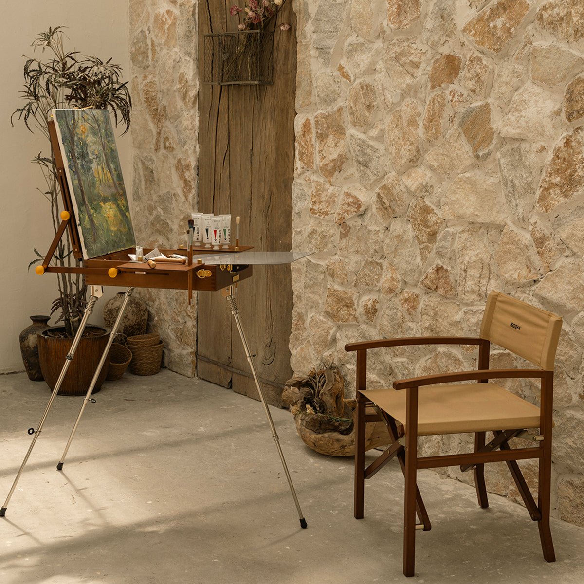 MEEDEN Pro Storage Pochade Easel Box with Stainless Steel Tripod